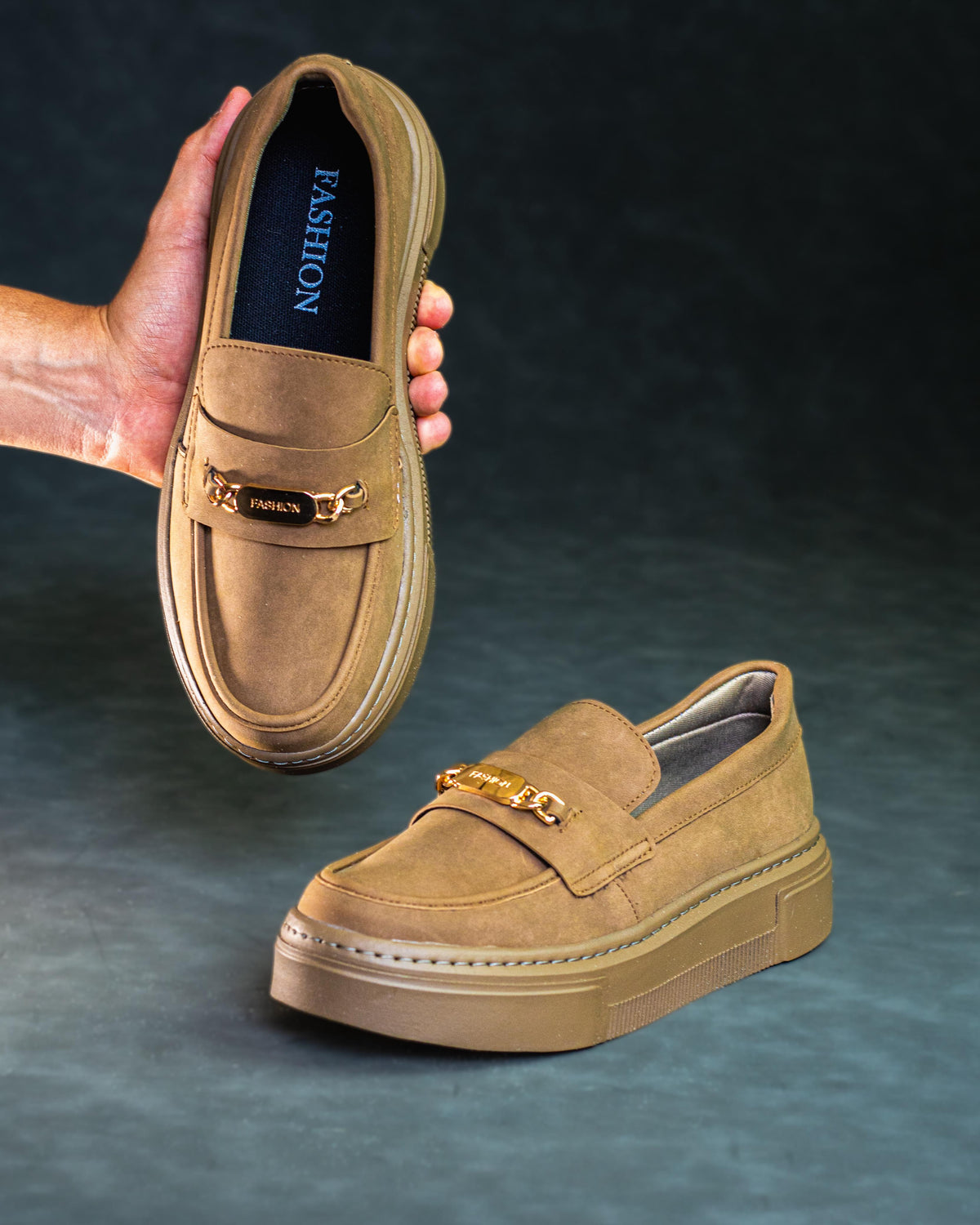 RoyalStep™ – Mocasines Clásicos con Detalle Metálico